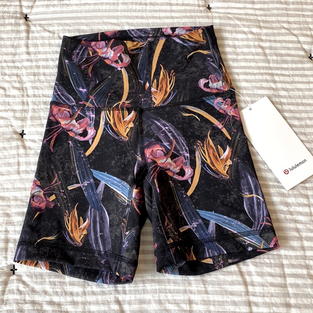 Lululemon wunder train HR shorts 6 inch